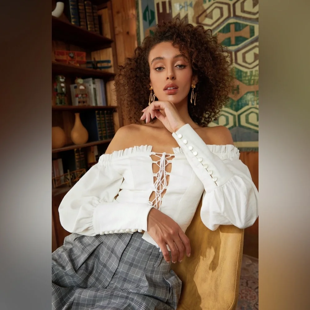 LARSA LACE UP OFF SHOULDER TOP (FINAL CALL) - Picture 2 of 2